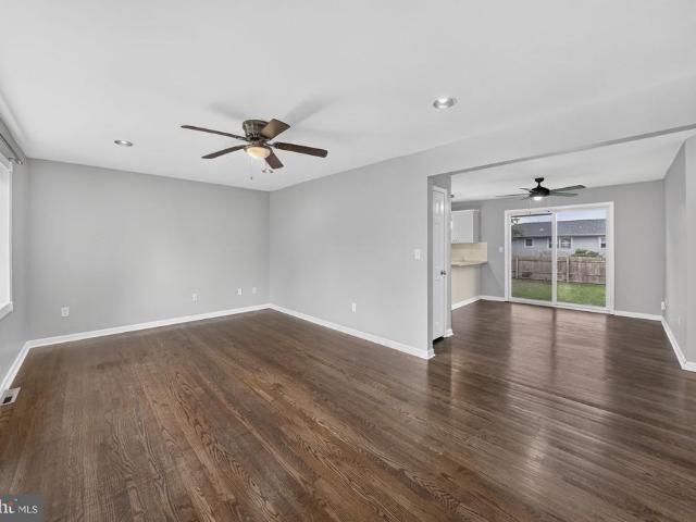 House for sale in Deepwater, New Jersey