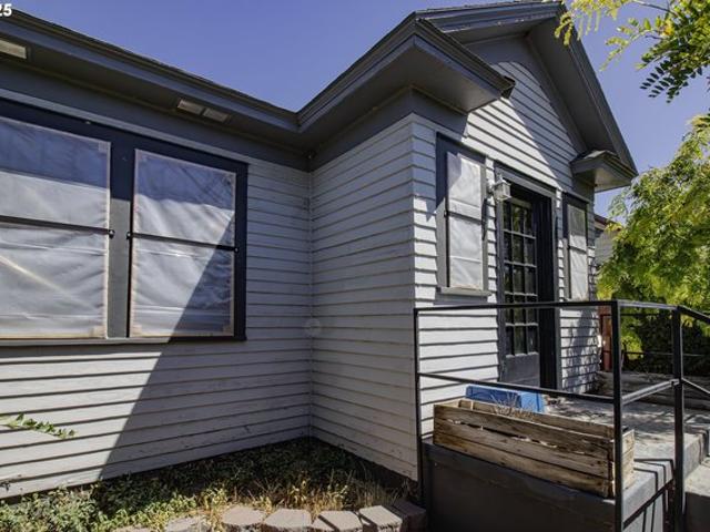 House for sale in Oregonia