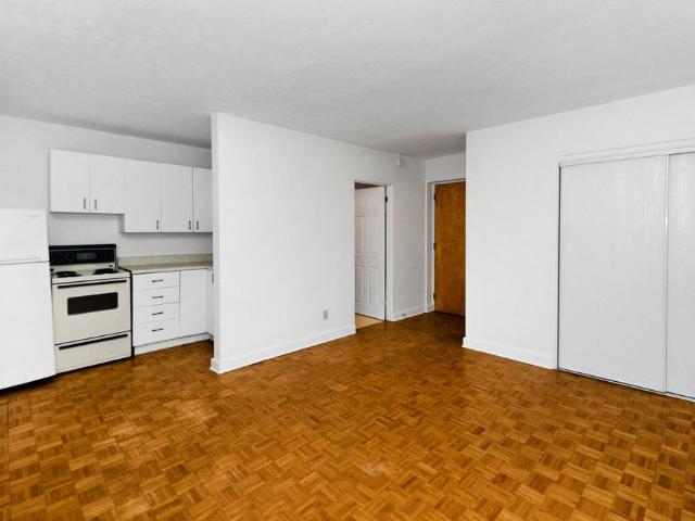 Apartment for rent in Mulhurst Bay, Ontario