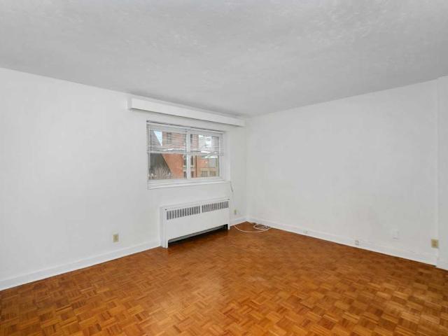 Apartment for rent in Mulhurst Bay, Ontario