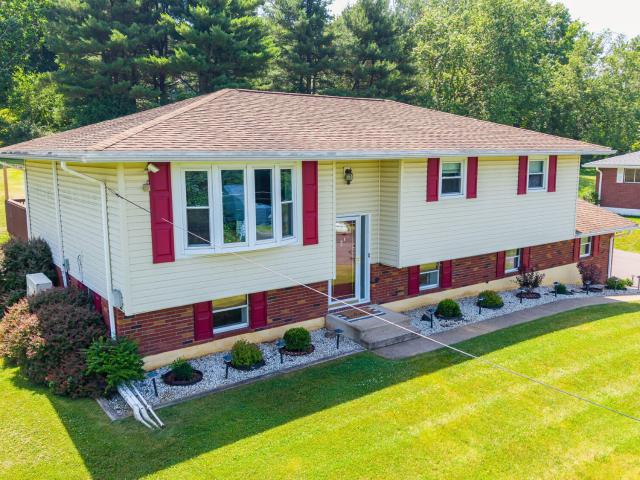 House for sale in Shavertown, Pennsylvania
