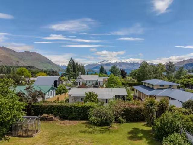 House for sale in Otakou