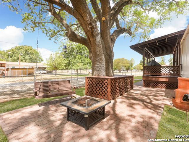 House for sale in Pipe Creek