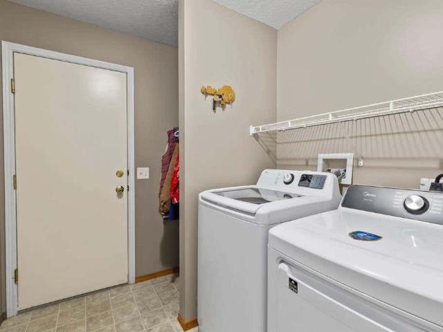 House for sale in Chestermere, Alberta