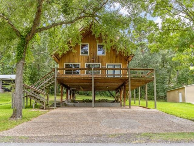 House for sale in Oakhurst, Texas
