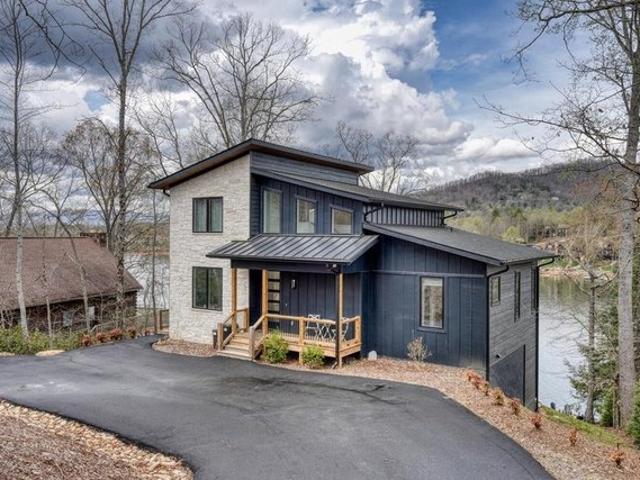 House for sale in Hiawassee, Georgia