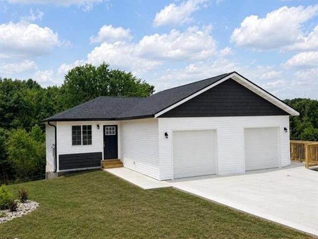 Townhouse for sale in Saint Robert, Missouri