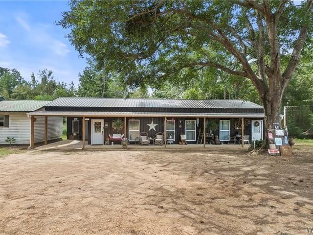 House for sale in Moundville, Alabama