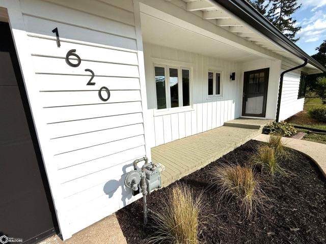 House for sale in Grinnell, Iowa