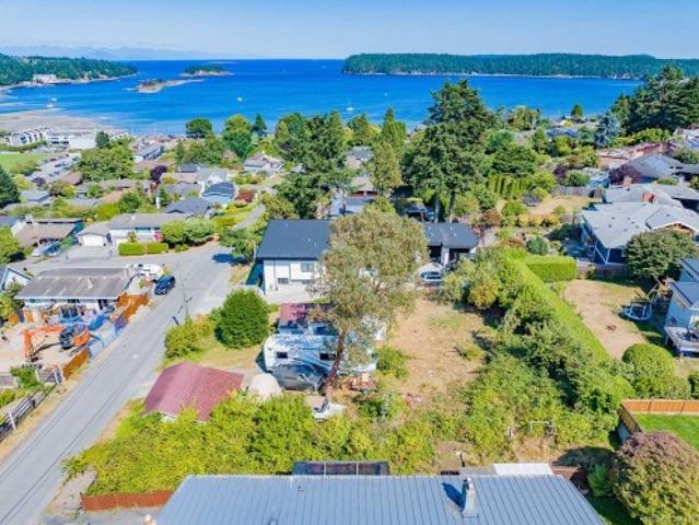 Property for sale in Departure Bay, Nanaimo