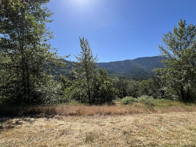 Land for sale in Grants Pass