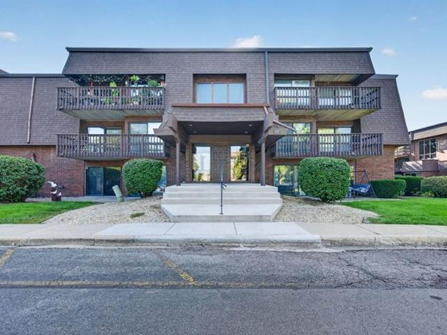 Condo for sale in Joliet, Illinois