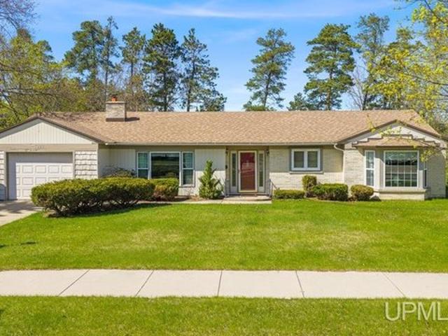 House for sale in Escanaba, Michigan
