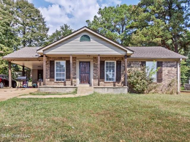 House for sale in Southaven, Mississippi