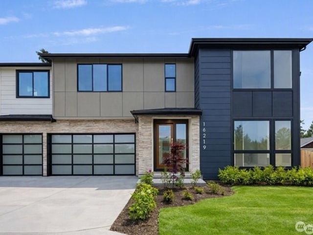 House for sale in Moorlands, Kenmore
