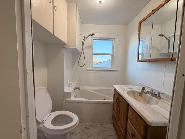 House for sale in Austin, Mower County