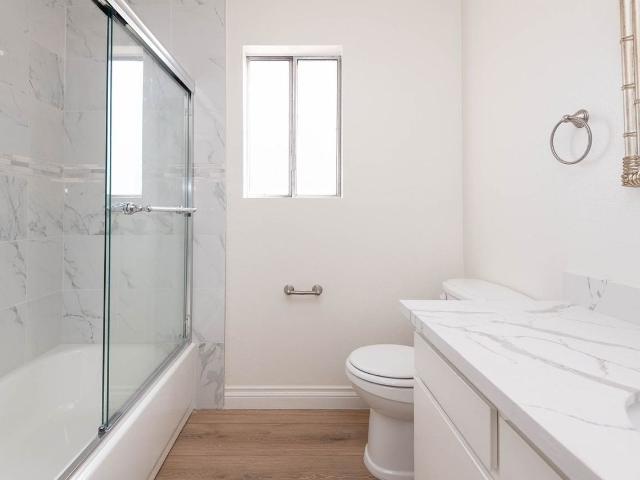 Apartment for rent in Canoga Park, California