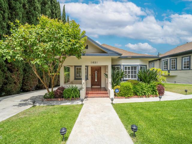 Property for rent in Canoga Park, California