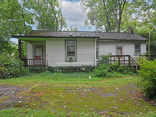 House for sale in Roselawn, Ohio