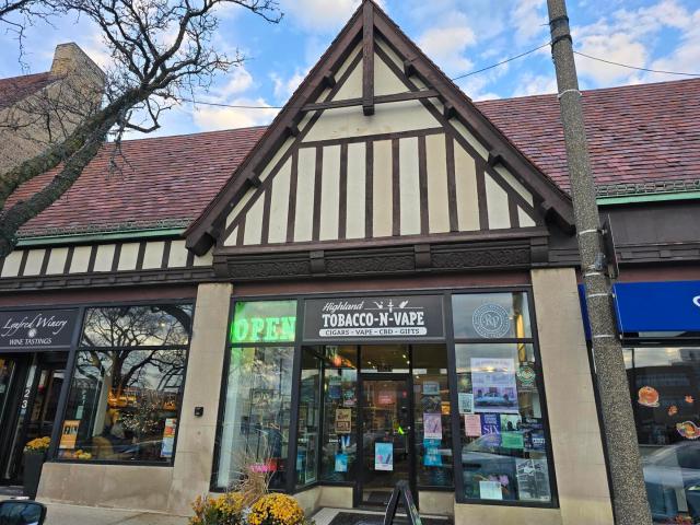 Commercial for sale in Highland Park, Illinois