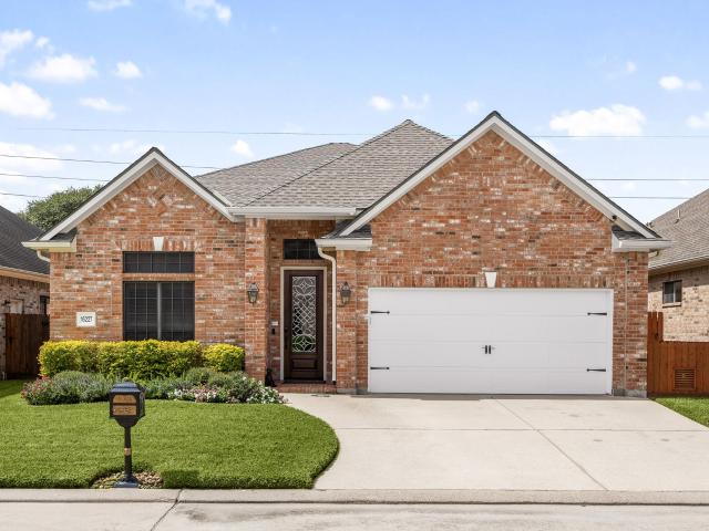 House for sale in Enclave at Lakewood, Tomball
