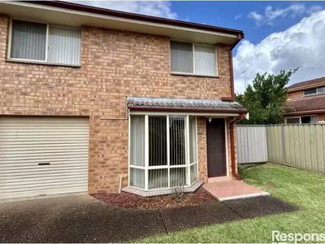 Condo for rent in Acacia Gardens