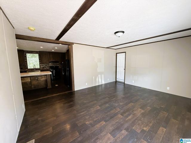 House for sale in Wessington, Jemison