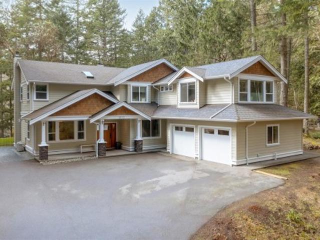 House for sale in Highlands, British Columbia
