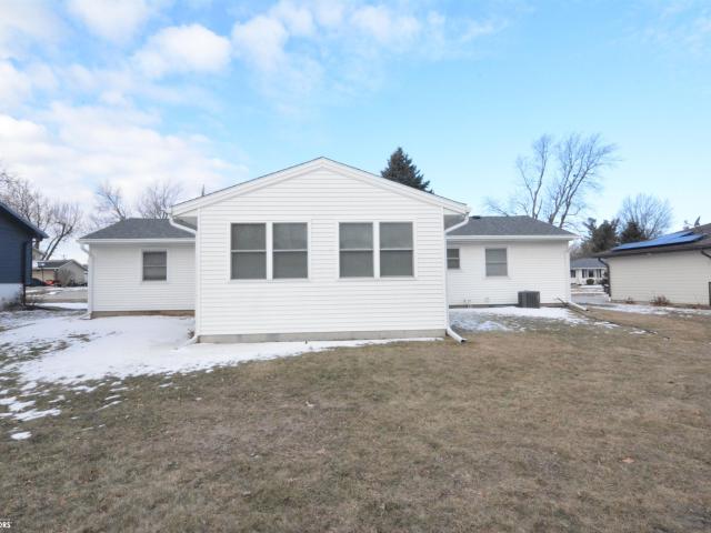 House for sale in Grinnell, Iowa