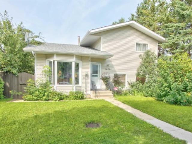 House for sale in Wedgewood, Alberta