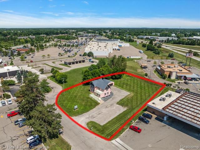 Commercial for sale in Fenton, Michigan