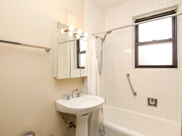 Apartment for rent in Chicago Park, Illinois