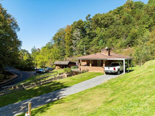 House for sale in Marshall, North Carolina