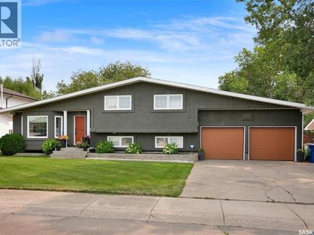 House for sale in Moose Jaw, Saskatchewan
