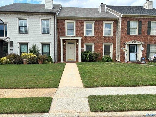Townhouse for sale in Decatur, Alabama