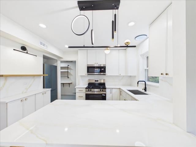 House for sale in Glen Ellyn, DuPage County