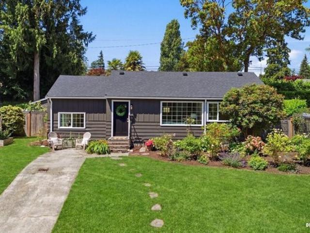 House for sale in Shoreline, Washington