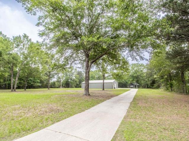 House for sale in Harrison, Texas