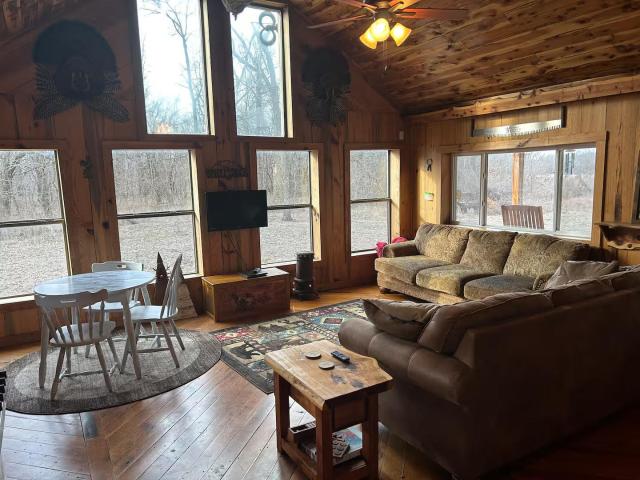 House for sale in Jerico Springs, Missouri