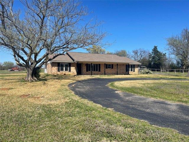 House for sale in Wood, Texas