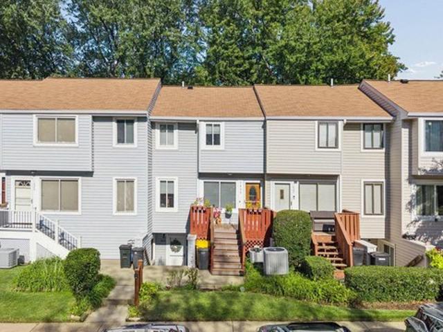 Condo for sale in Crofton, Anne Arundel County