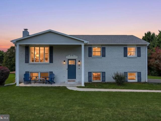 House for sale in Spring Grove, Pennsylvania