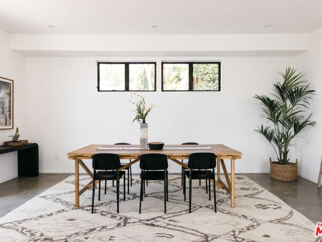 Property for rent in Canoga Park, California