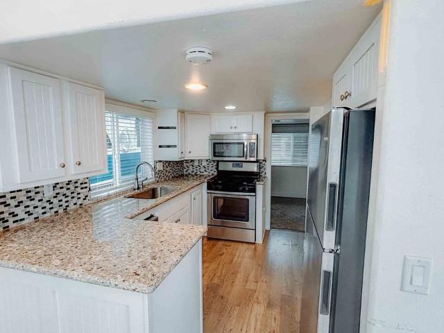 Apartment for rent in Cardiff, California