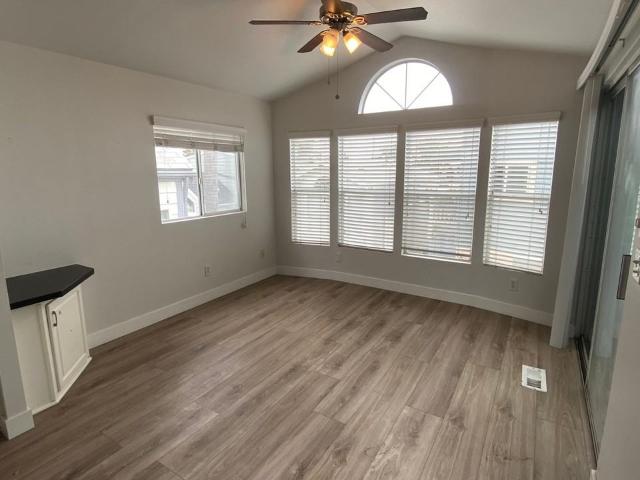 Apartment for rent in Cardiff, California