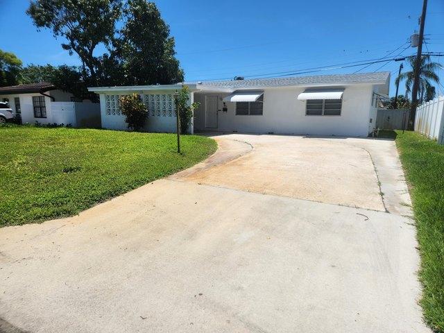 House for sale in Pompano Beach, Florida