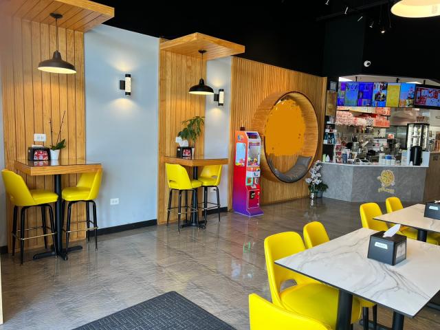 Commercial for sale in Aurora, Illinois
