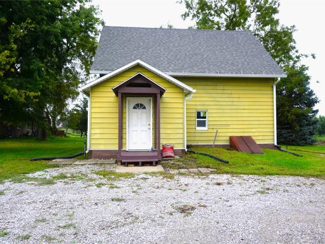 House for sale in Winterset, Madison County