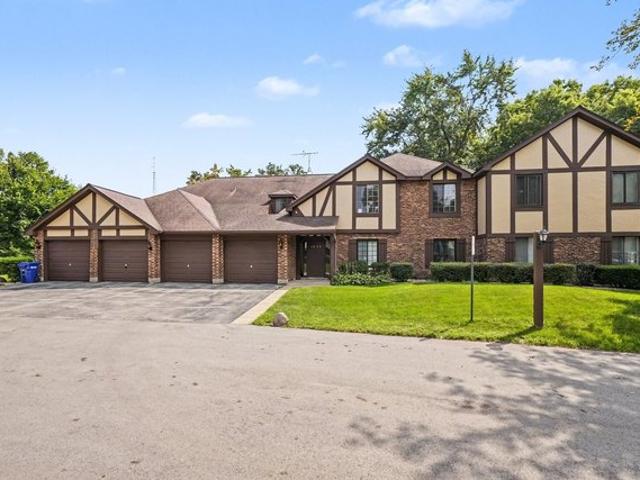 Condo for sale in Wheaton, DuPage County