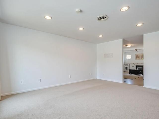 House for sale in Schaumburg, Illinois